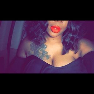 Meet your Posher, Ambrea